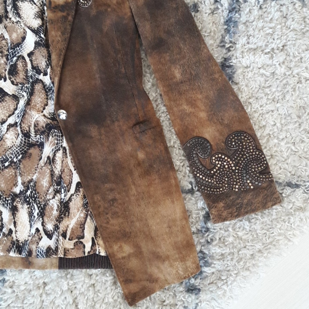 Brand New- Leather Jacket - L Size (Authentic Leather) - Picture 4 of 5
